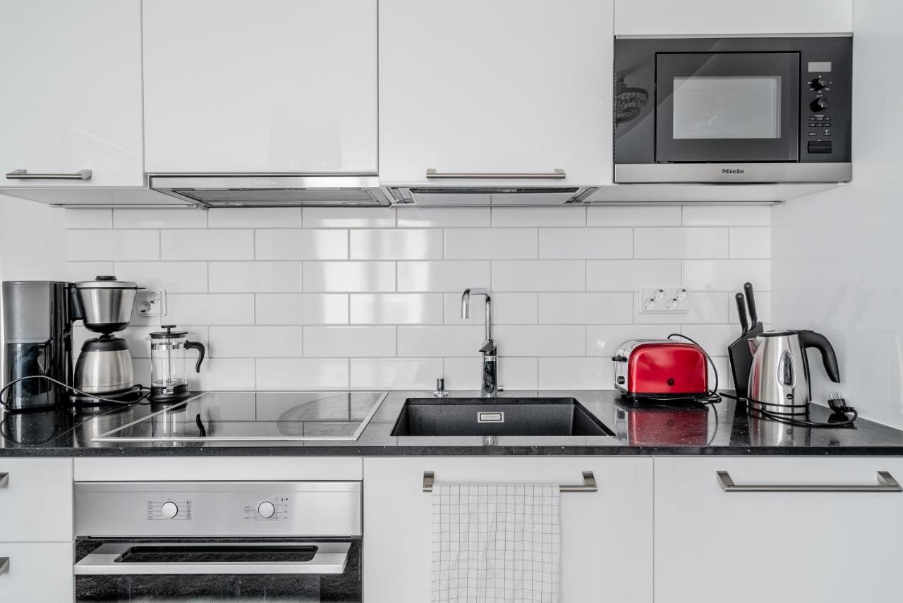 Nice Studio Apartment On A Pedestrian Street Helsinki Exterior photo