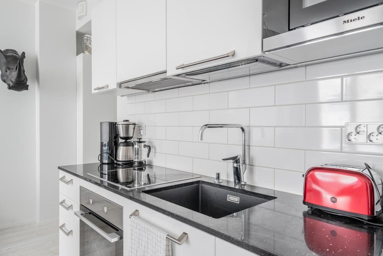 Nice Studio Apartment On A Pedestrian Street Helsinki Exterior photo