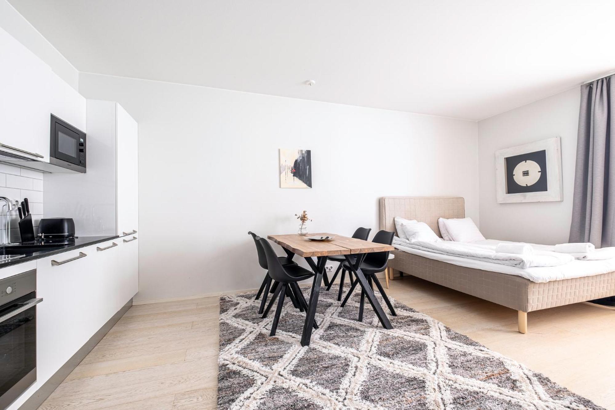 Nice Studio Apartment On A Pedestrian Street Helsinki Exterior photo
