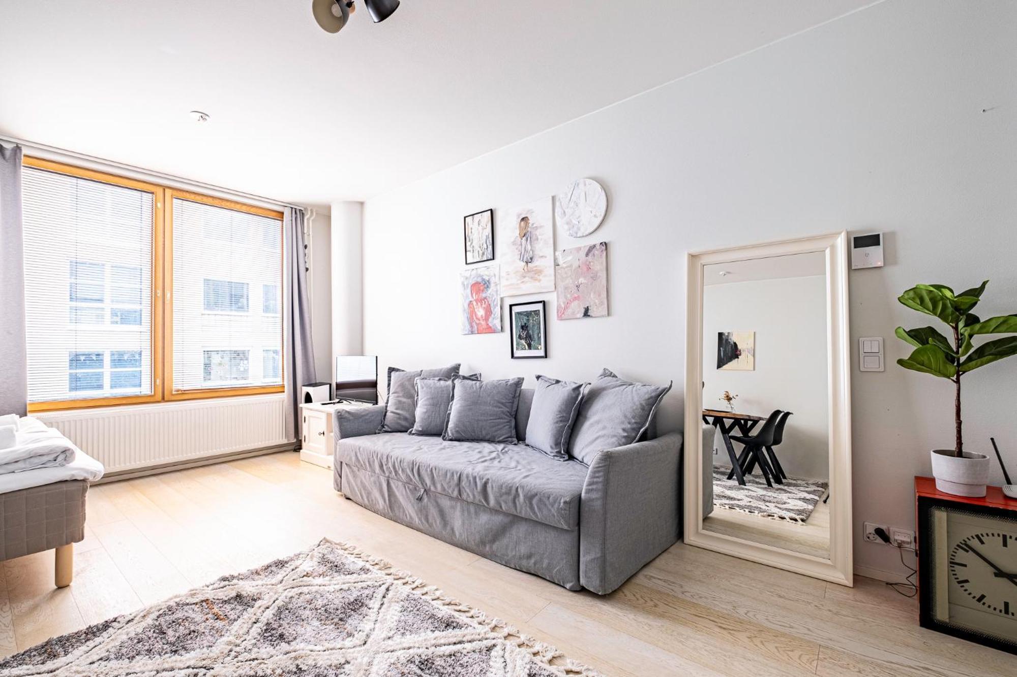 Nice Studio Apartment On A Pedestrian Street Helsinki Exterior photo