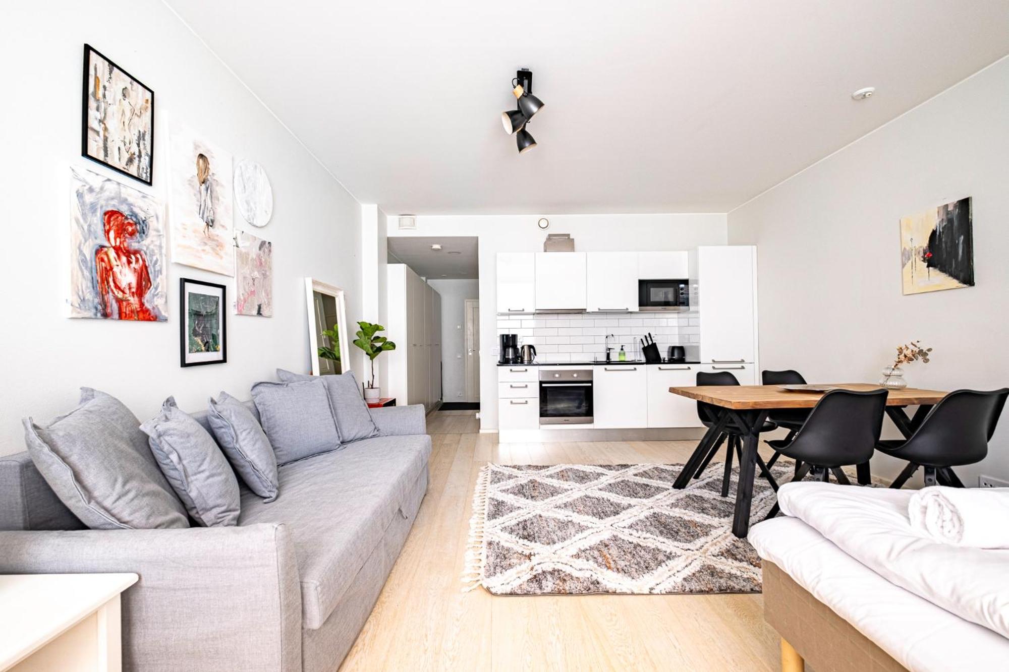 Nice Studio Apartment On A Pedestrian Street Helsinki Exterior photo